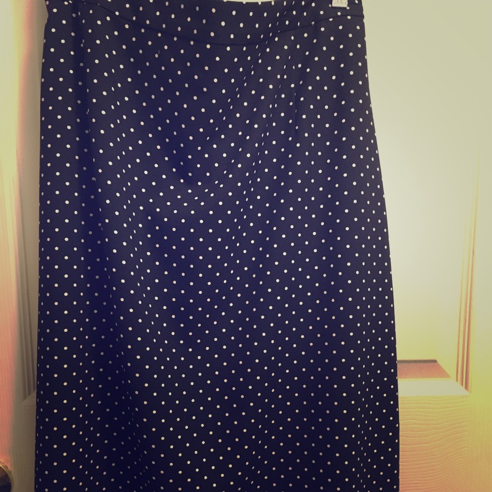 Black/white polka dot skirt